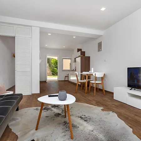 Apartment Stina