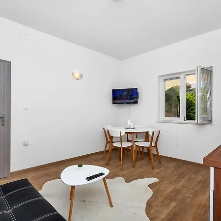 Apartment Stina *