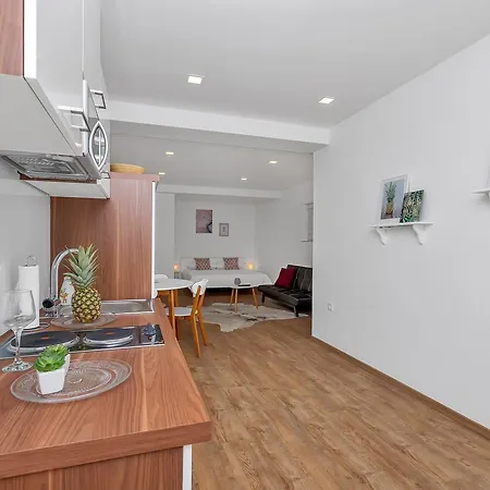 Stina Apartment Makarska