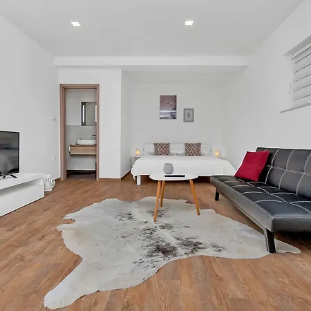 Stina Apartment Makarska